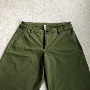 Men’s 34 Lululemon Shorts